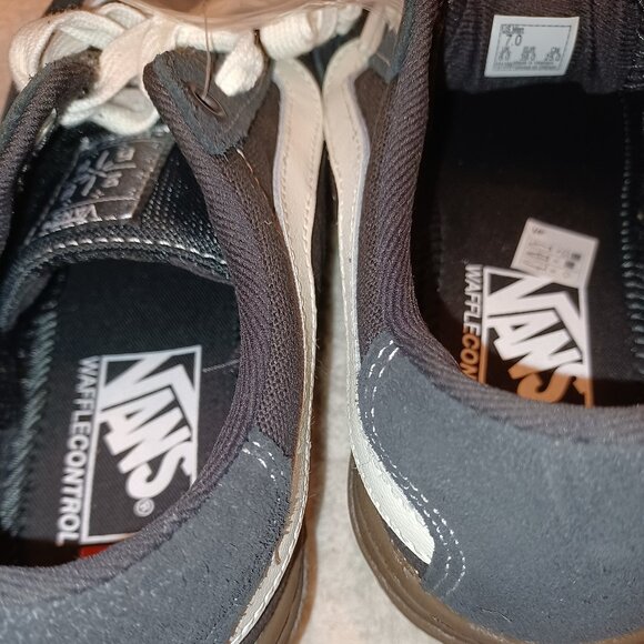 Vans Men's 7/Women's 8.5 Berle Pro Canvas Suede Skate Black Dark Gum - Picture 5 of 13